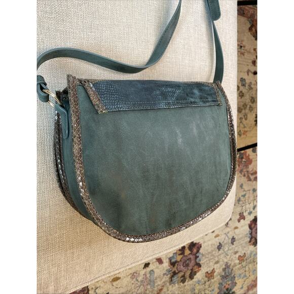 STEVEN BY STEVE MADDEN XL Leather Tapestry Crossbody Carpet Shoulder Bag NEW - Picture 5 of 16